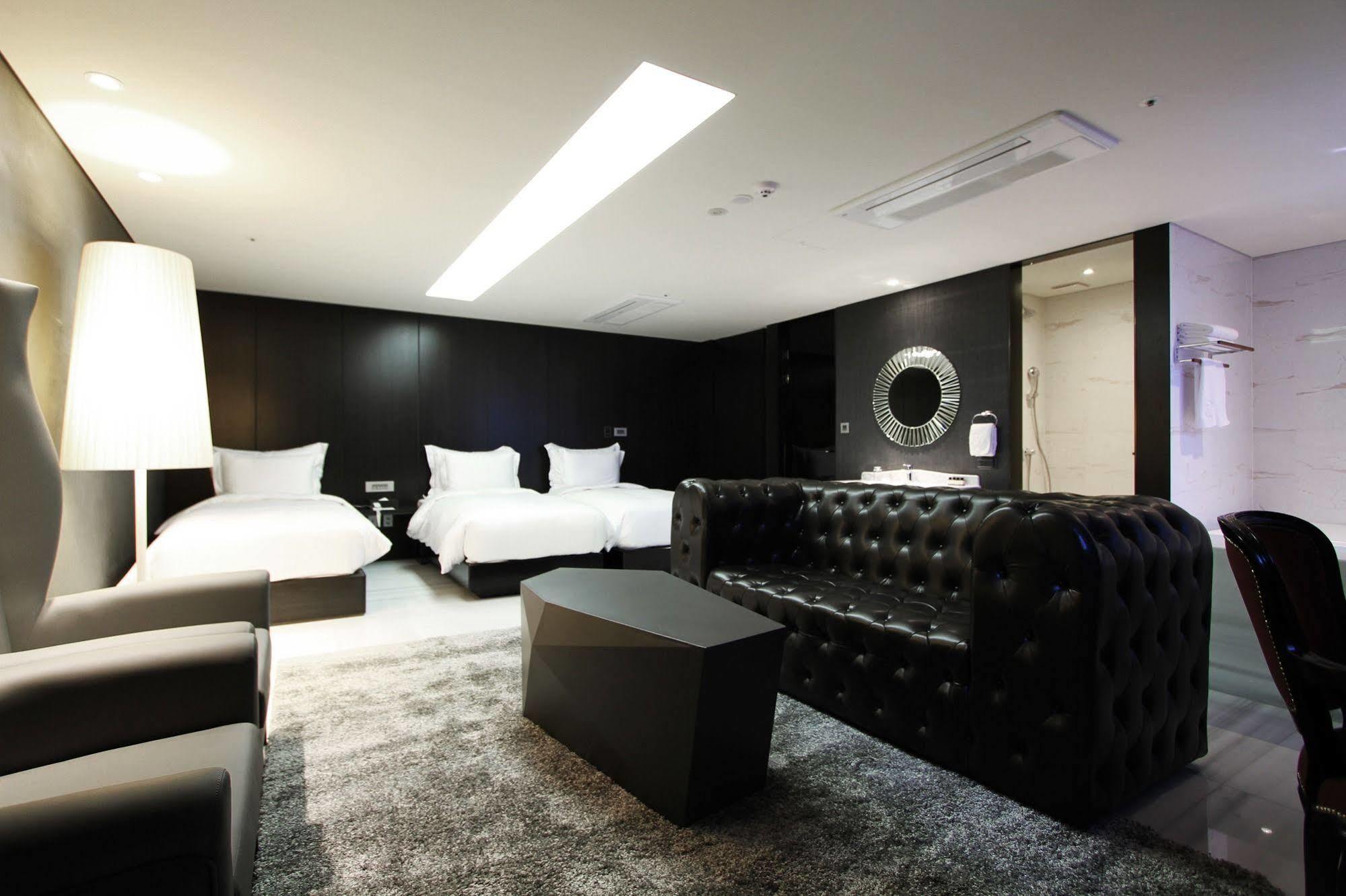 ริชเวล โฮเต็ล Hotel โซล ภายนอก รูปภาพ